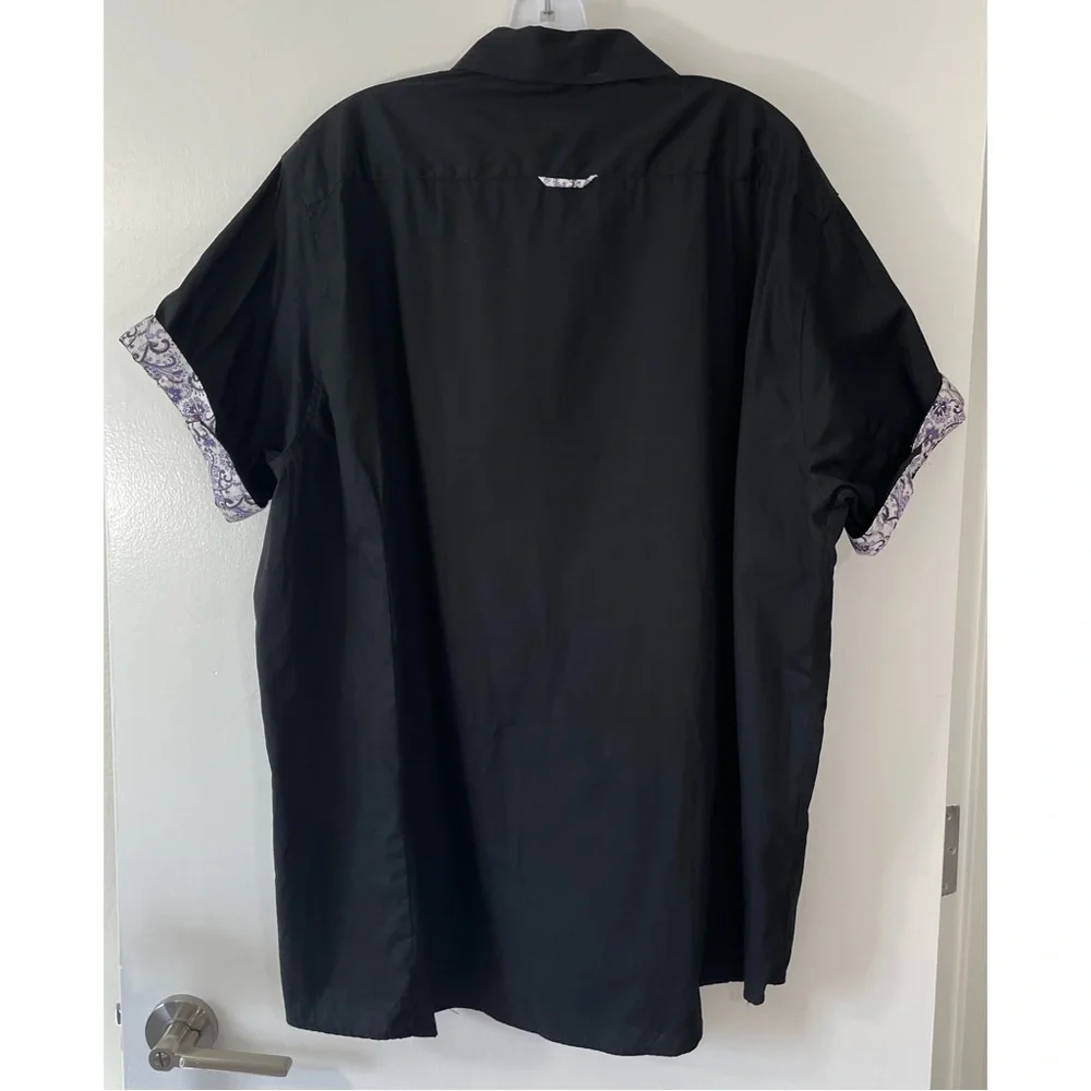 Men’s Black Short Sleeve Button Up Shirt NWT!